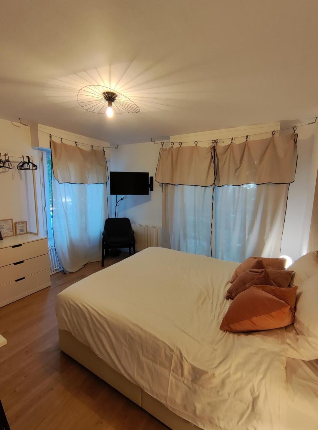 Apartamento - Centre-ville Et Parking *